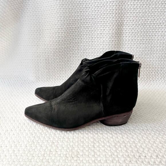 LD Tuttle The Marble Twist Knot Black Leather Pointed Ankle Boot Booties 37 - Picture 7 of 12